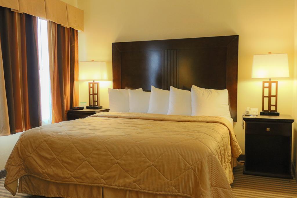 Frontier Hotel ヒューストン 部屋 写真
